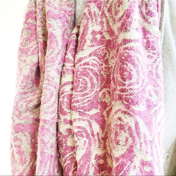 Charlotte Russe and Pacsun Scarf Bundle - Picture 3 of 9